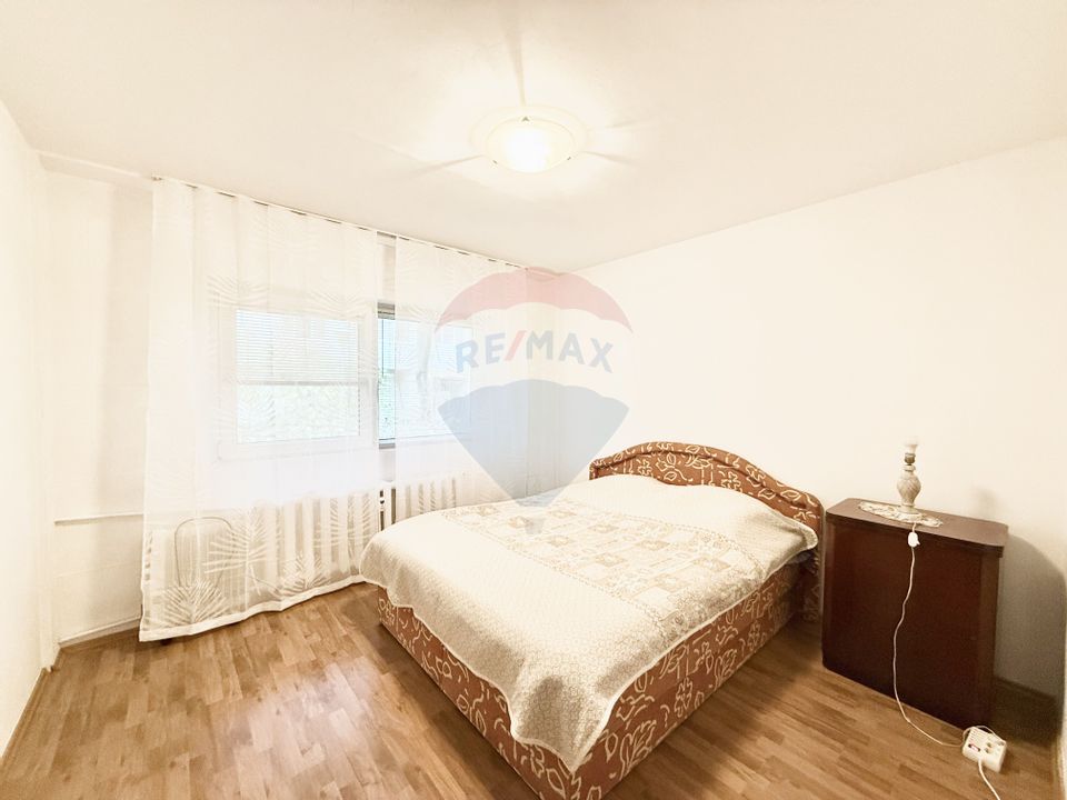 De vanzare | Apartament 3 camere, 2 bai, balcon | Apusului