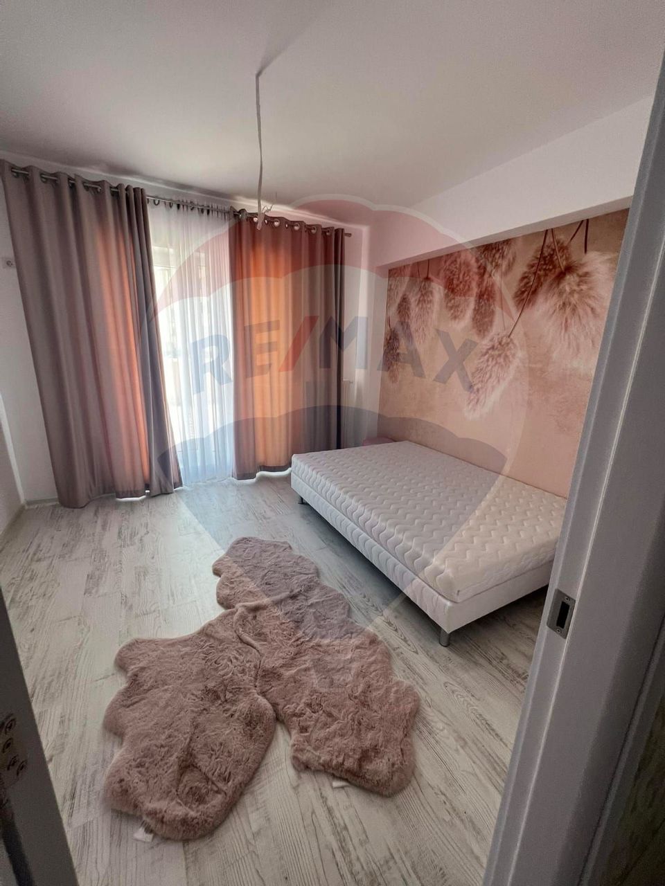 Apartament cu 3 camere + terasă 45mp - Titan