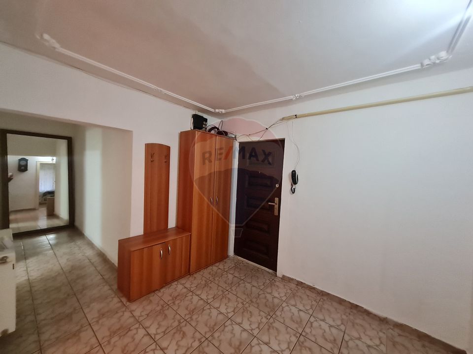 2 room Apartment for rent, Gara area