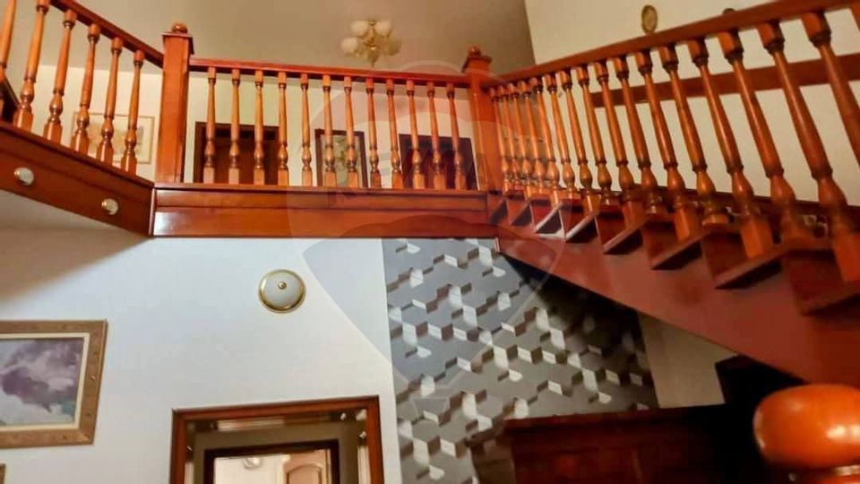 7 room House / Villa for sale, Functionarilor area