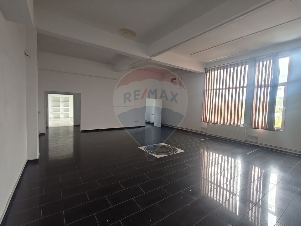 212sq.m Commercial Space for rent, Bulgaria area