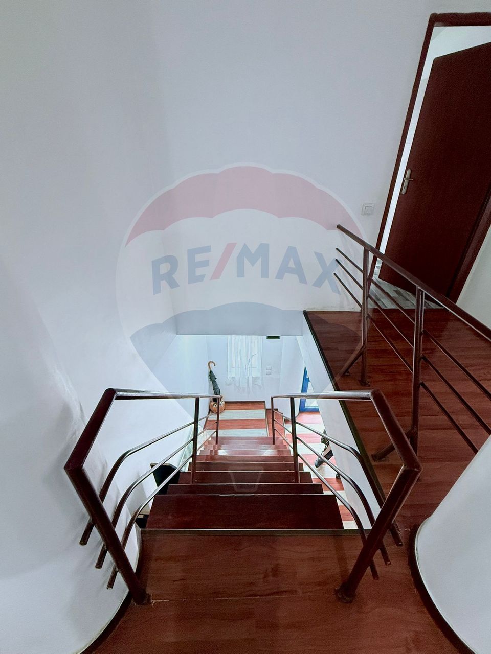 De închiriat duplex cu 4 camere - Șoșeaua Bârnova