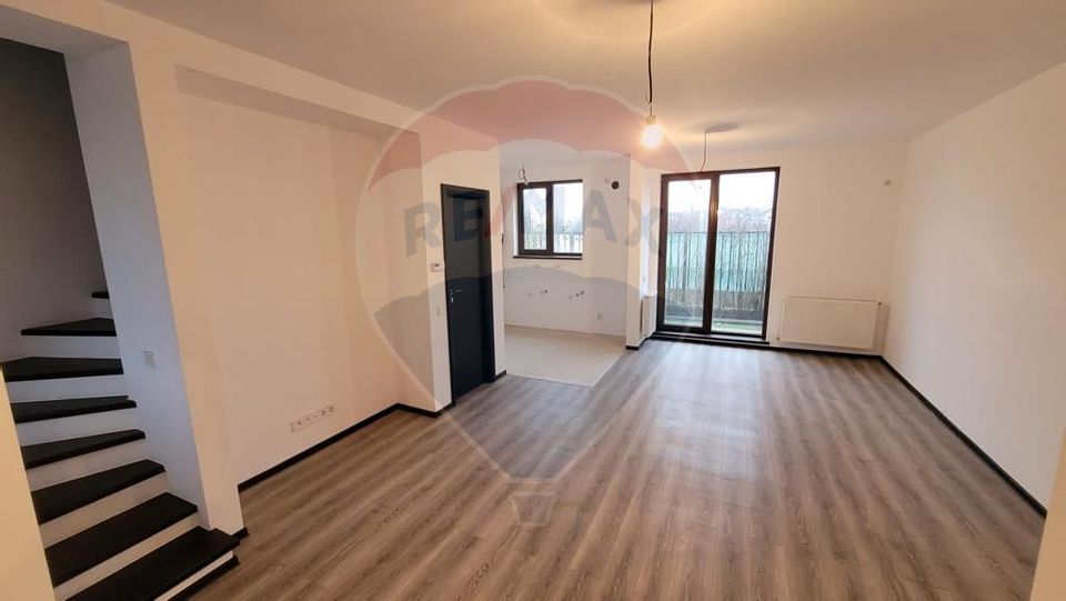 Vilă insiruita 4/5 camere, 4 bai, zona linistita, acces facil, complex