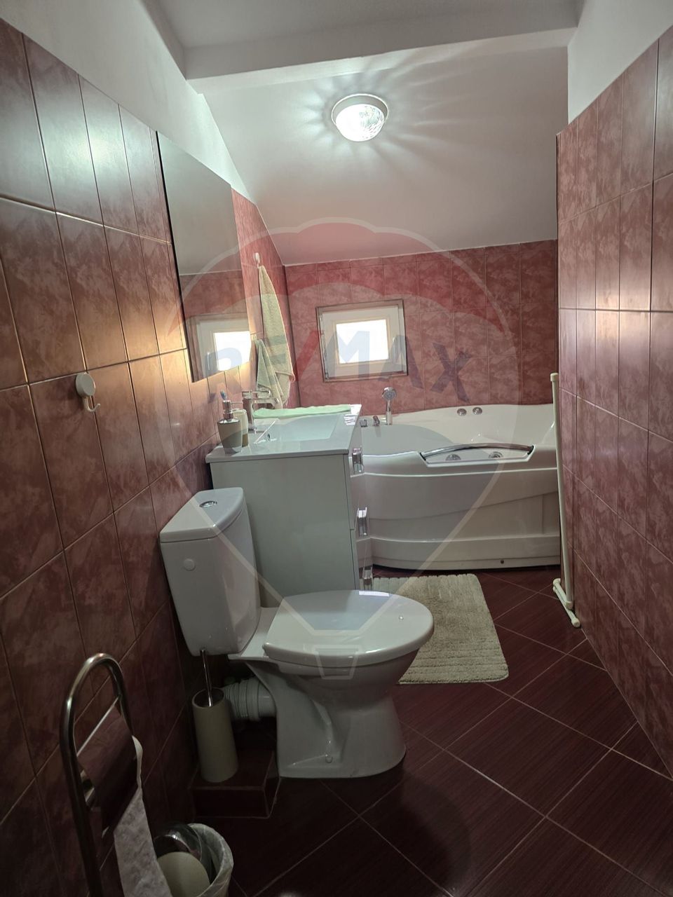 Casă / Vilă mobilata si utilata