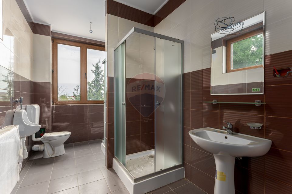 30 room House / Villa for rent