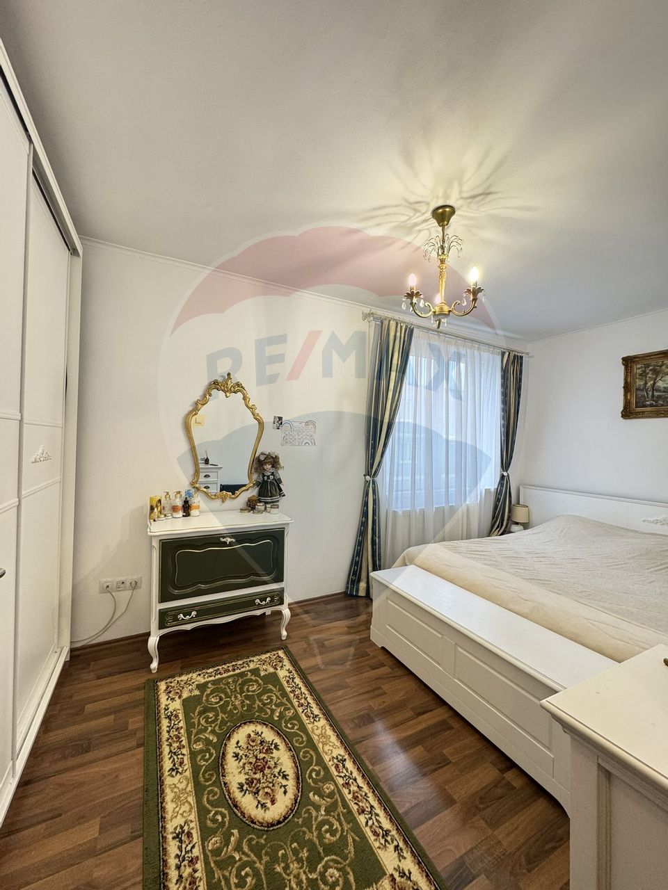 3 room Apartment for sale, Est area