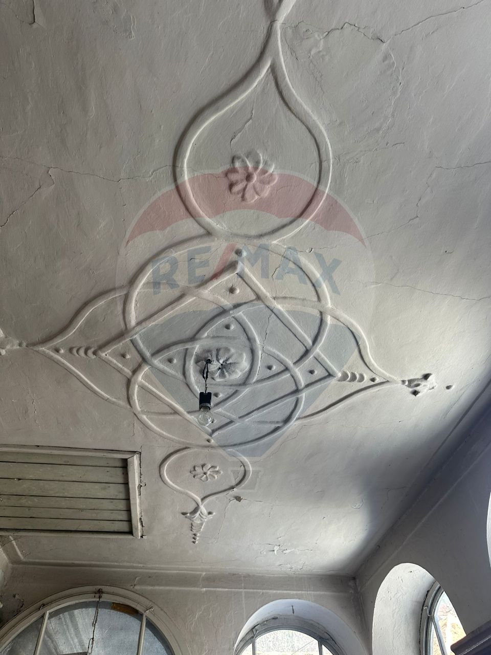 Casă / Vilă cu 3 camere parte din proiectul Muzeul Caselor Nespuse