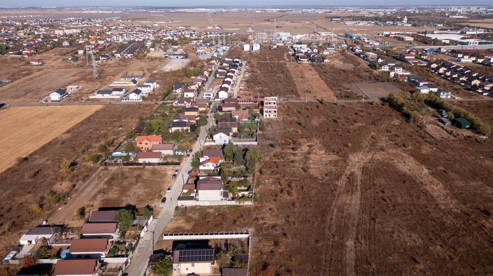 Oferta -  Vand teren intravilan Clinceni - Strada Ortansei