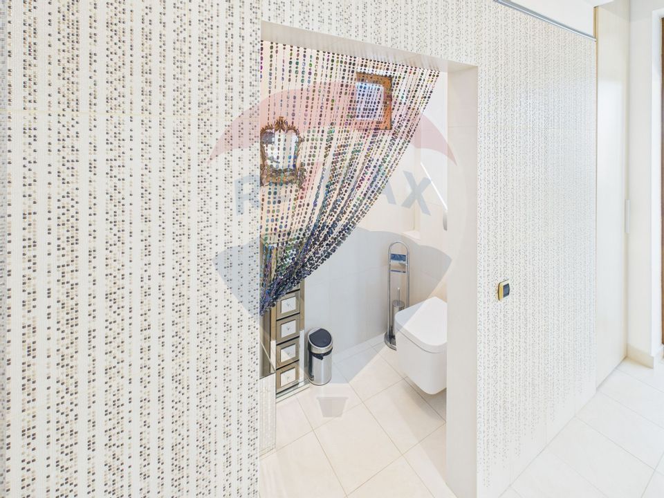 PENTHOUSE CU TERASA PANORAMICA SI PISCINA ACOPERITA