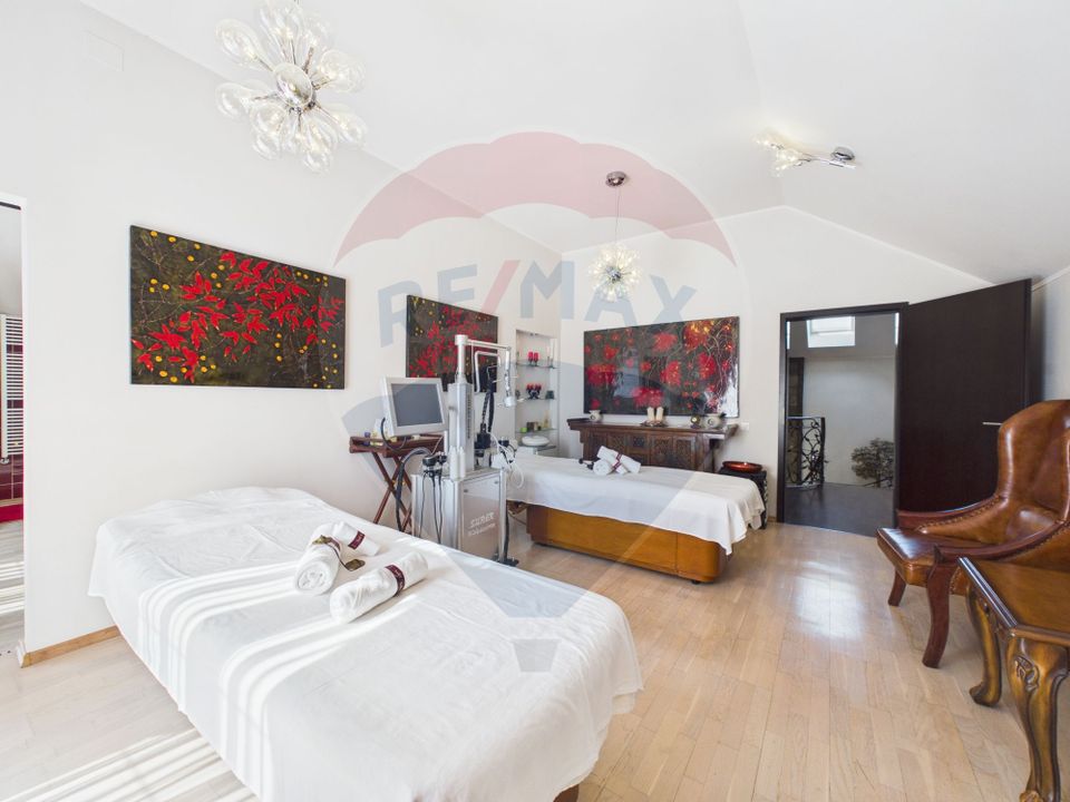 608sq.m Commercial Space for sale