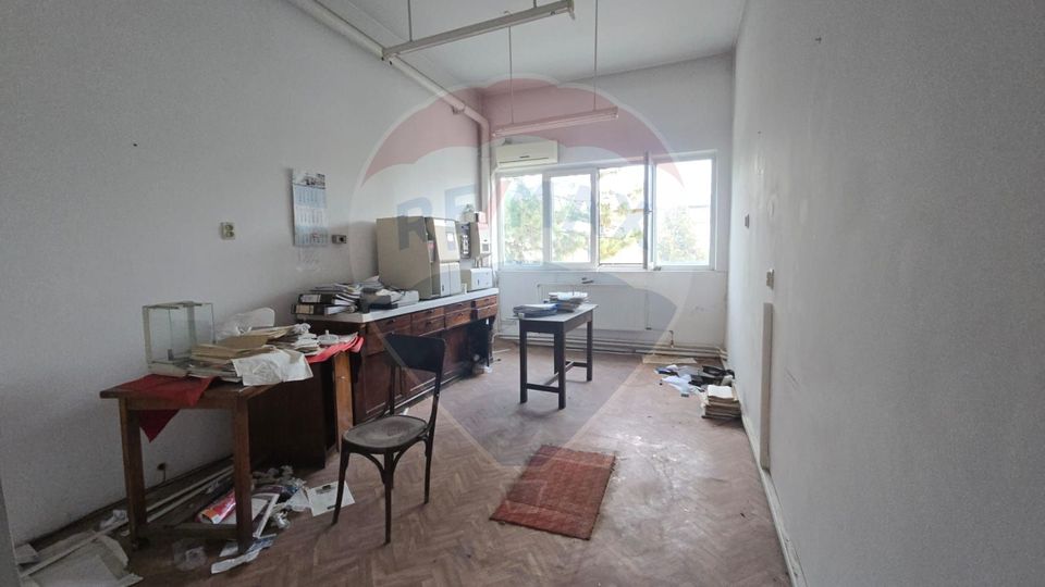 759sq.m Office Space for rent, Sud area