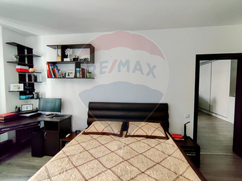 Apartament cu 2 camere de vânzare Dambul Rotund