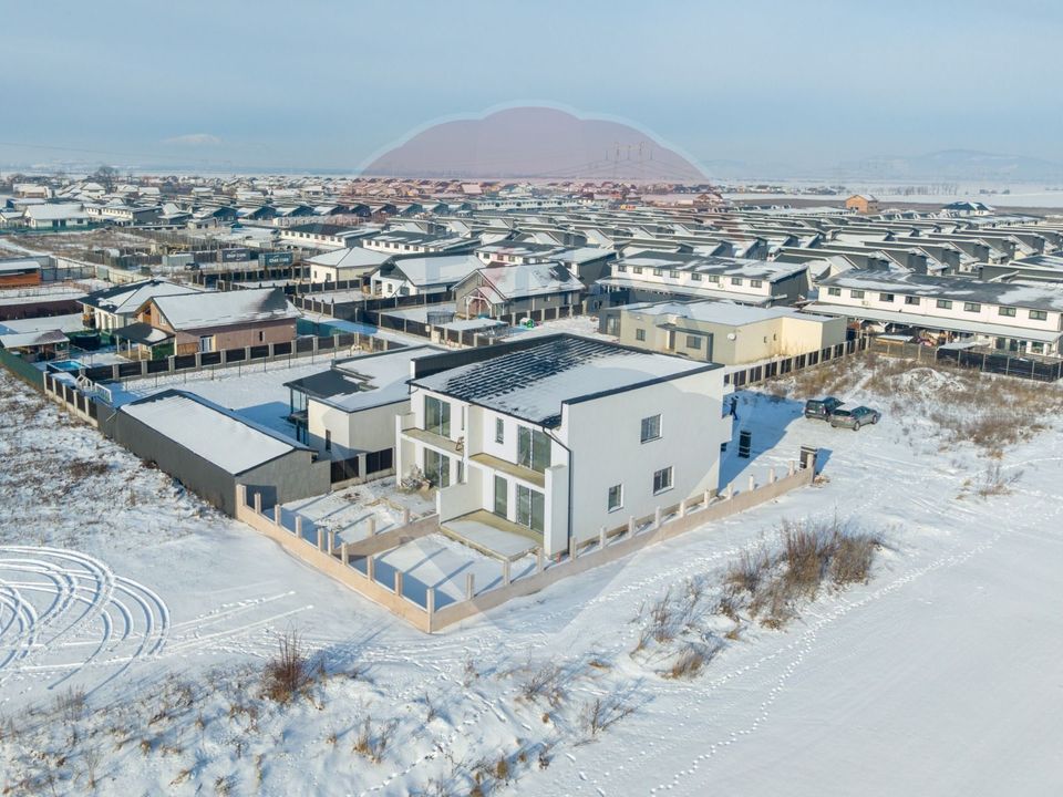 DUPLEX NOU, curte, cartier Izvor!