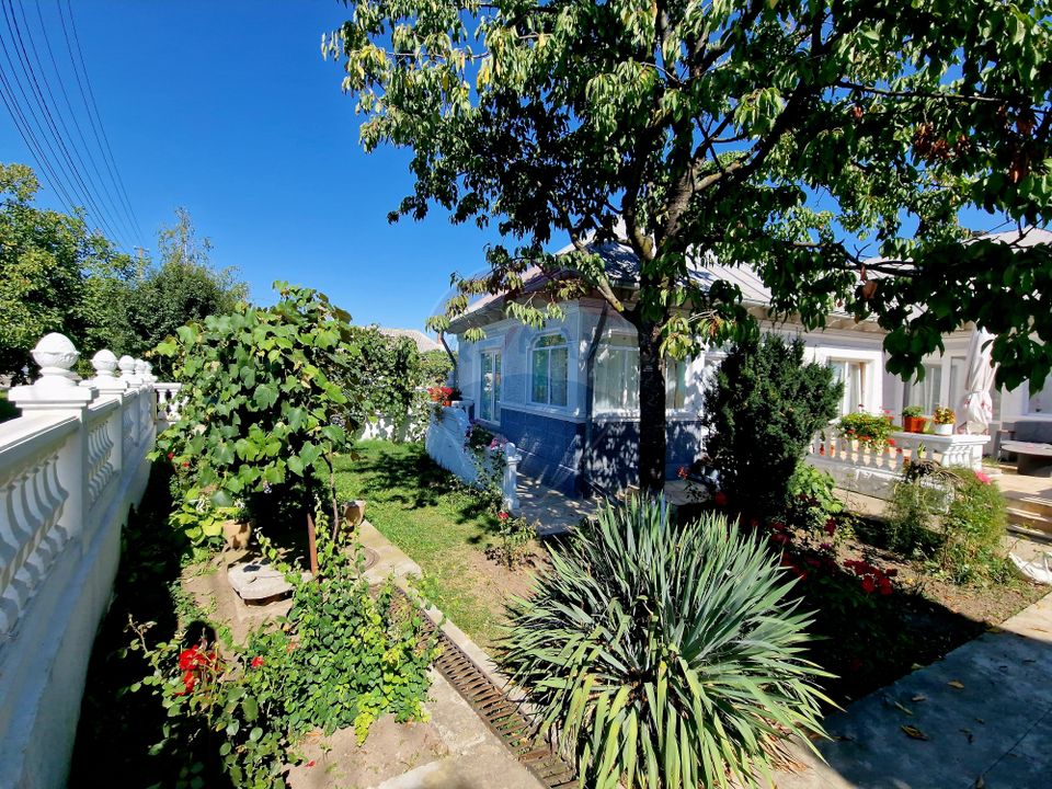 6 room House / Villa for sale