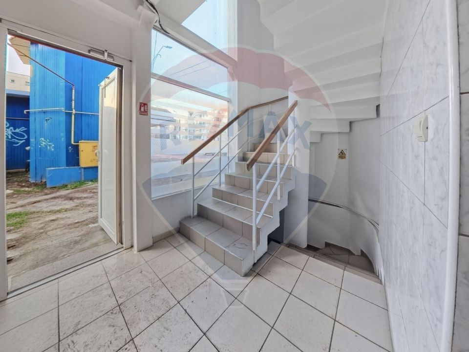 207sq.m Commercial Space for rent, Mioritei area