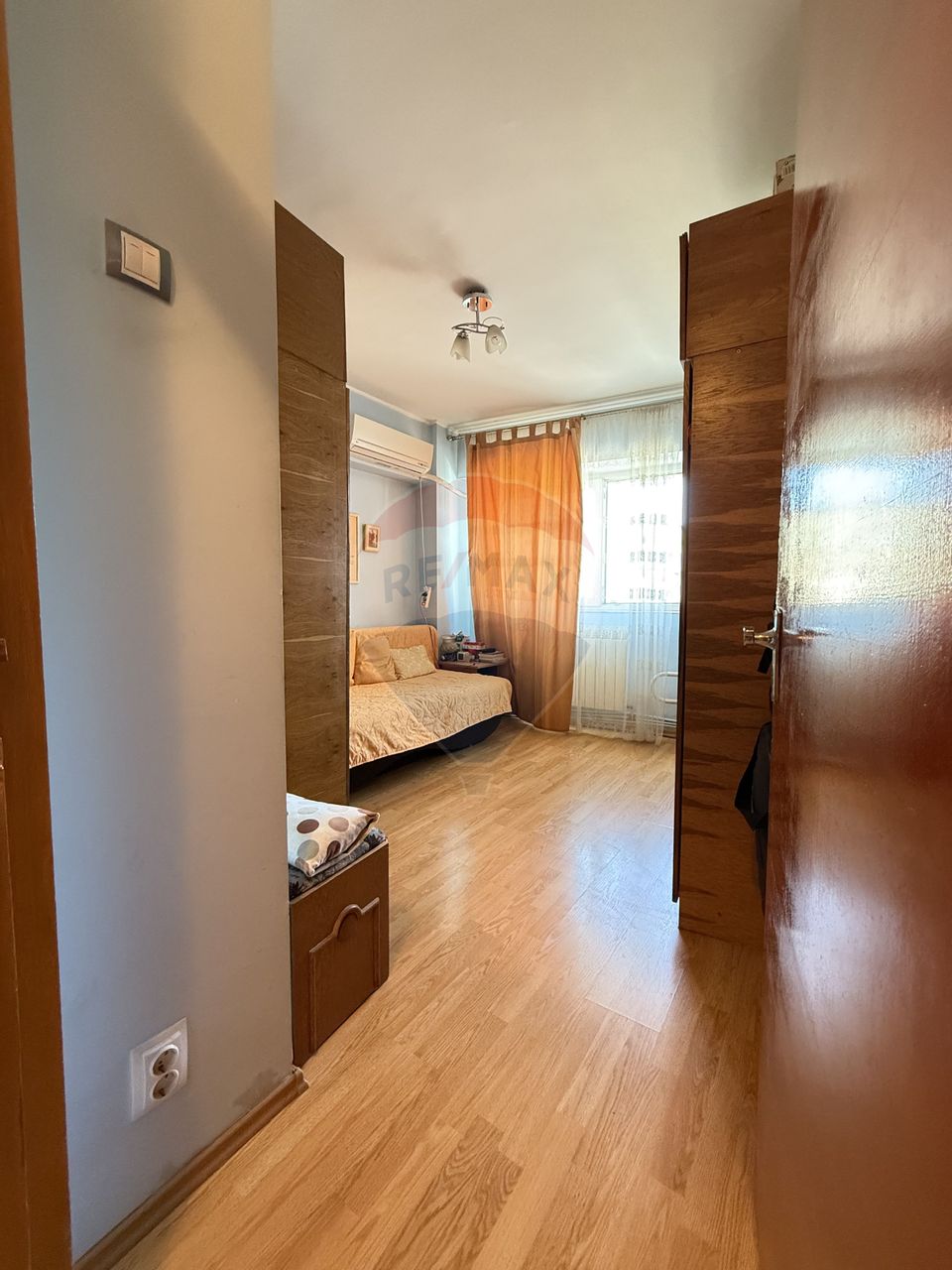 Apartament doua camere APARATORII PATRIEI
