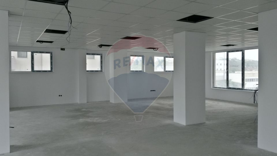 210sq.m Commercial Space for rent, Gara area