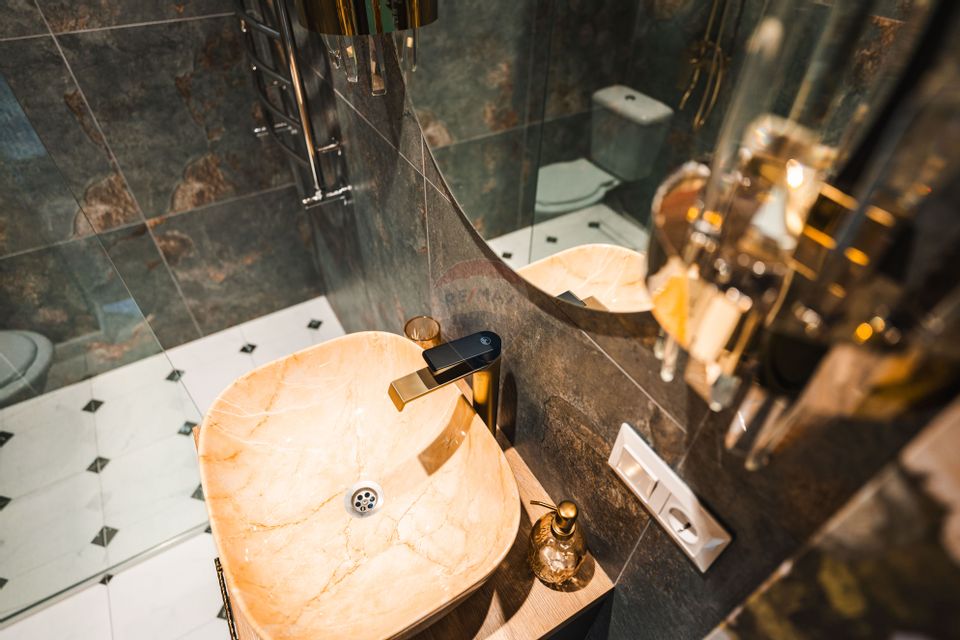 VILA “THE VARDO”, PREDELUT | 8 CAMERE DUBLE PREMIUM LANGA PADURE