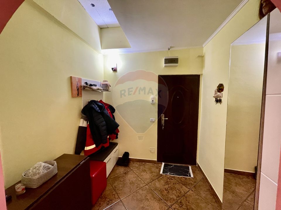 Apartament 3 camere Scoala 7