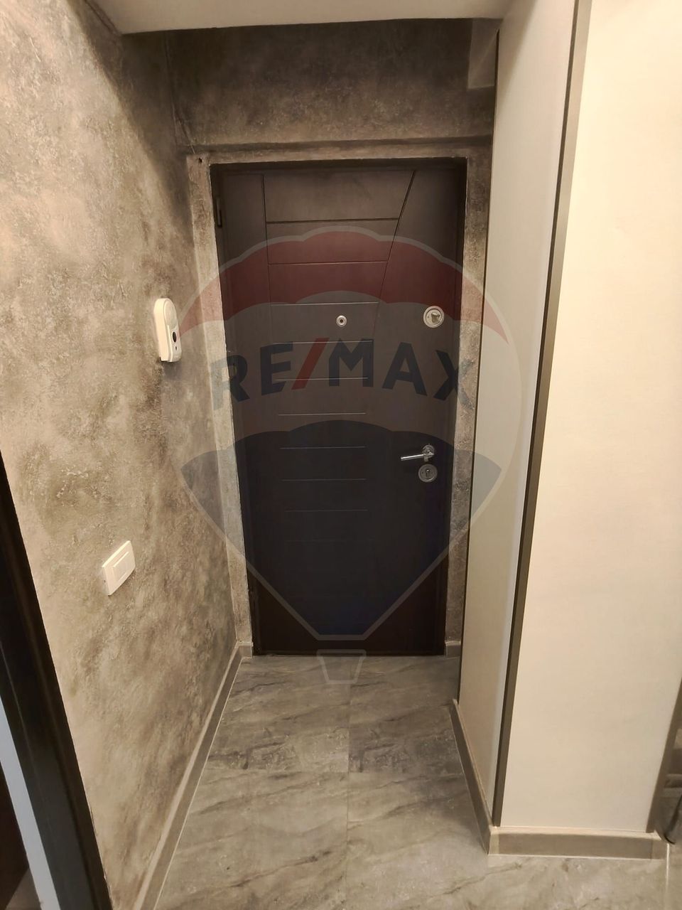 2 room Apartment for rent, 1 Mai area