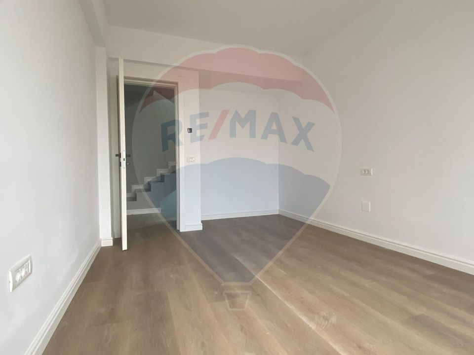 DE VANZARE Vila tip Quadruplex OTOPENI- Comision 0% - Dezvoltator