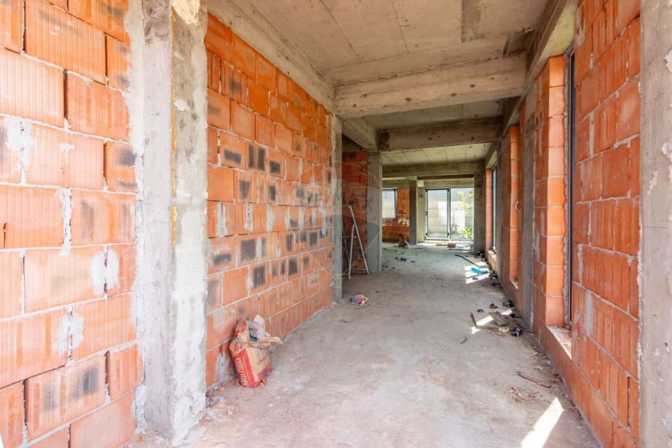 Casa / Vila la rosu in Chitila / Strada Rudeni - teren 264 mp