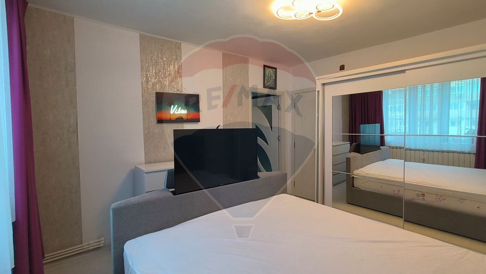 Apartament cu 3 camere de închiriat în Micro 19 Galați