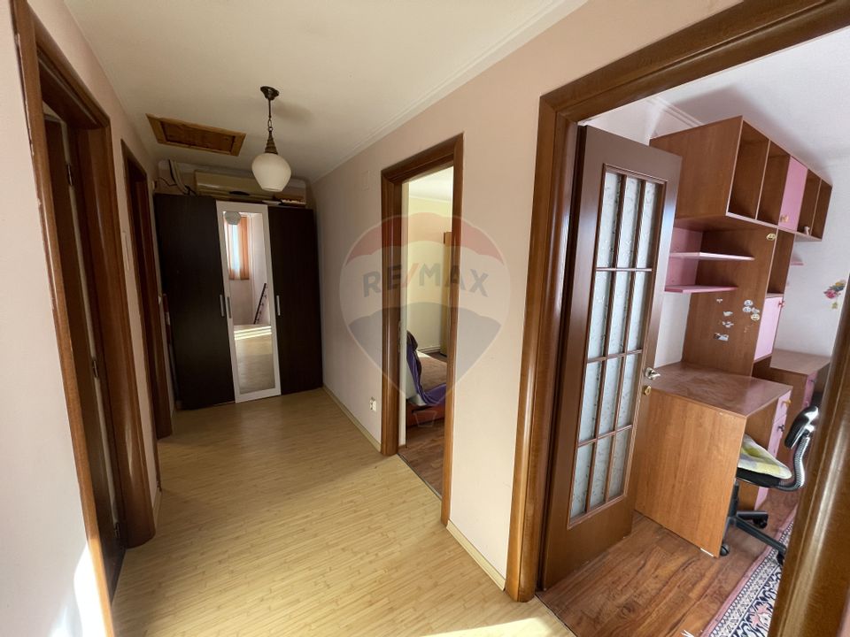 4 room House / Villa for sale