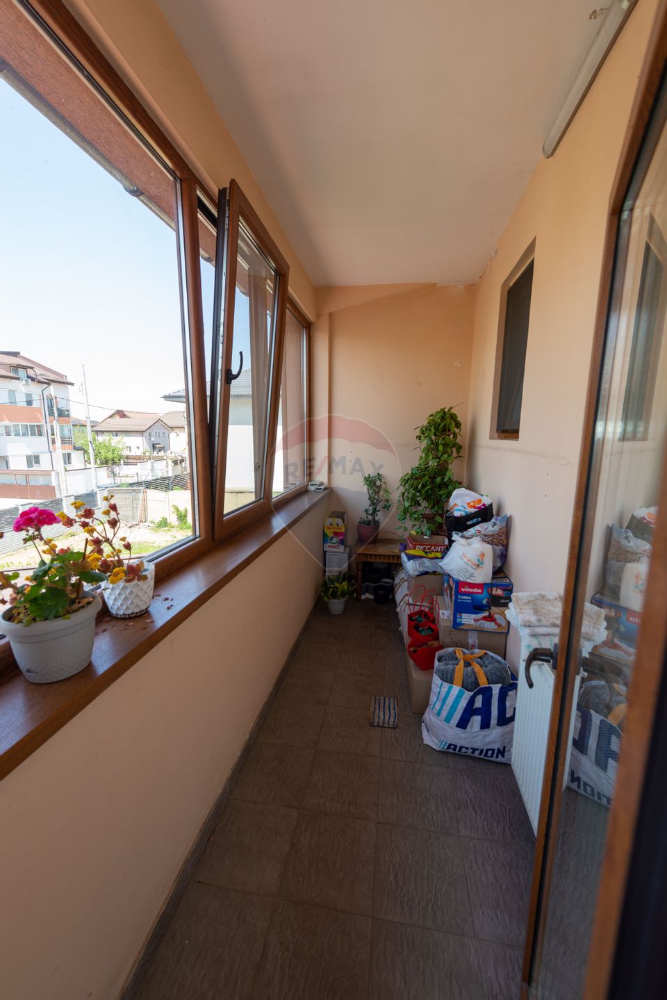 House for sale 6 rooms, furnished and equipped, Popesti-Leordeni