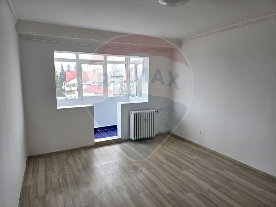 3 room Apartment for sale, Zimbru area