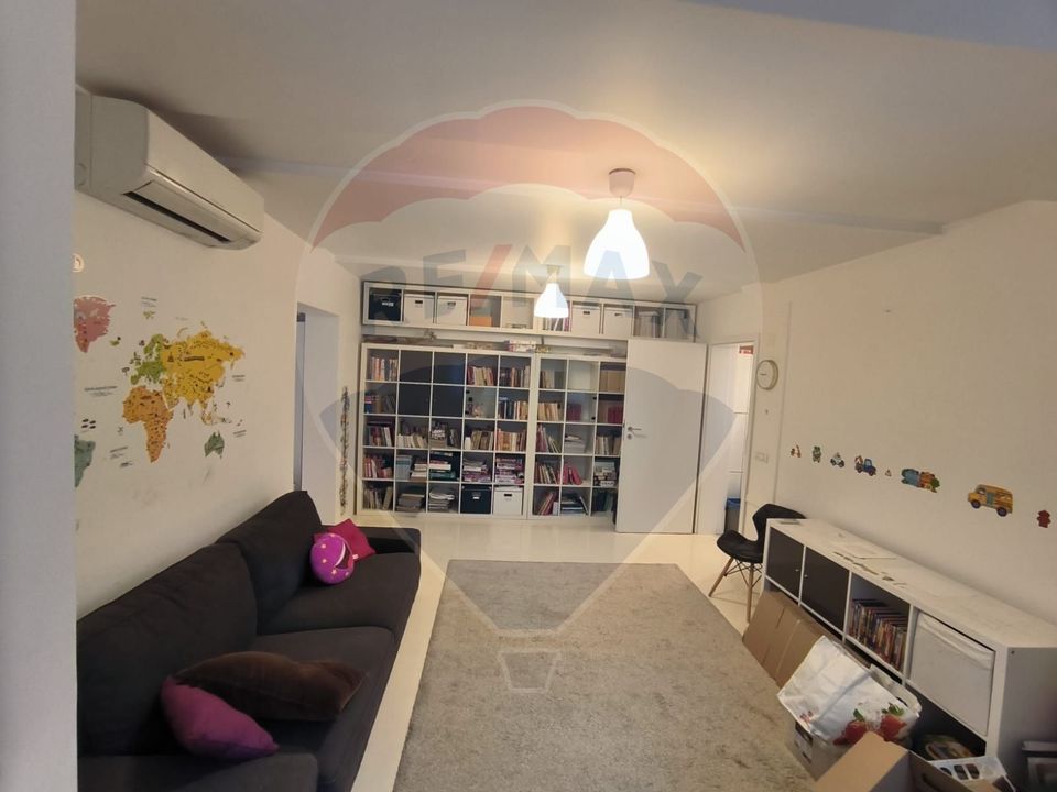 Apartament cu 2 camere de vânzare în zona Podgoria