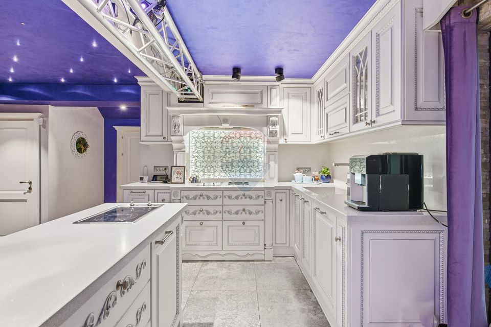 Vila de Lux de Vânzare, 280mp util - Str. Cortez - Hlincea Iasi