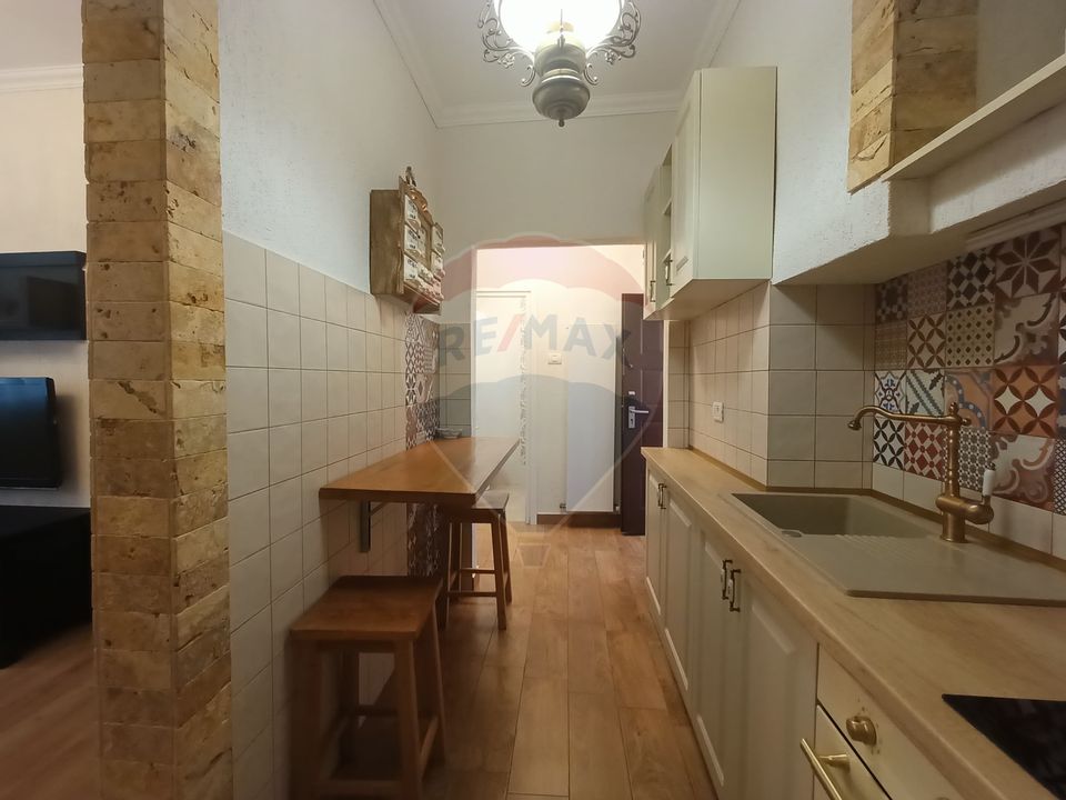 Apartament cu 2 camere de inchiriat in Centrul Istoric | Parcare