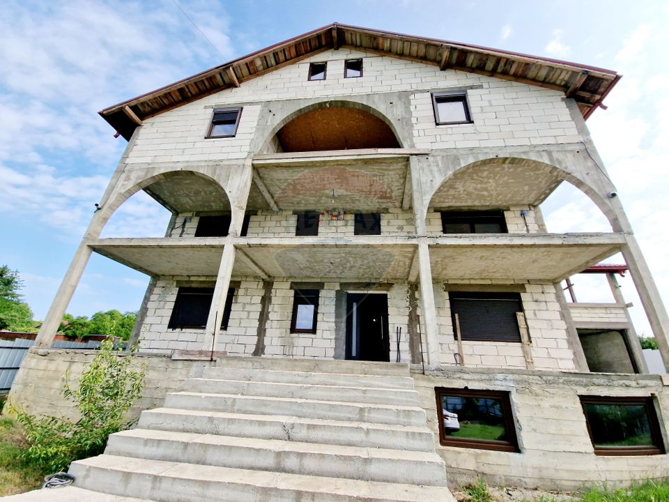 15 room House / Villa for sale