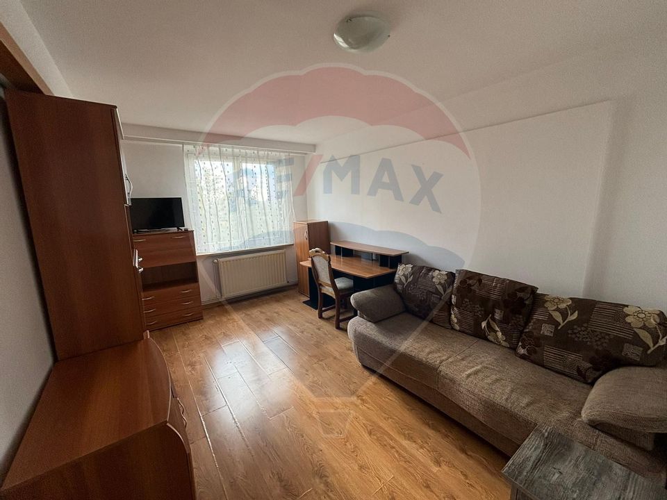 4 room Apartment for rent, Craiovita Noua area