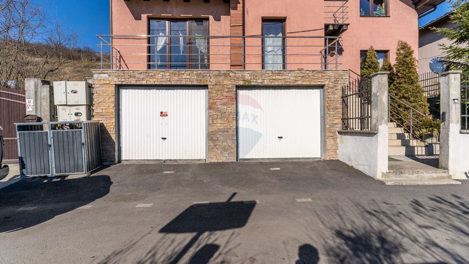 Casa de vanzare, 5 camere, zona Baciu