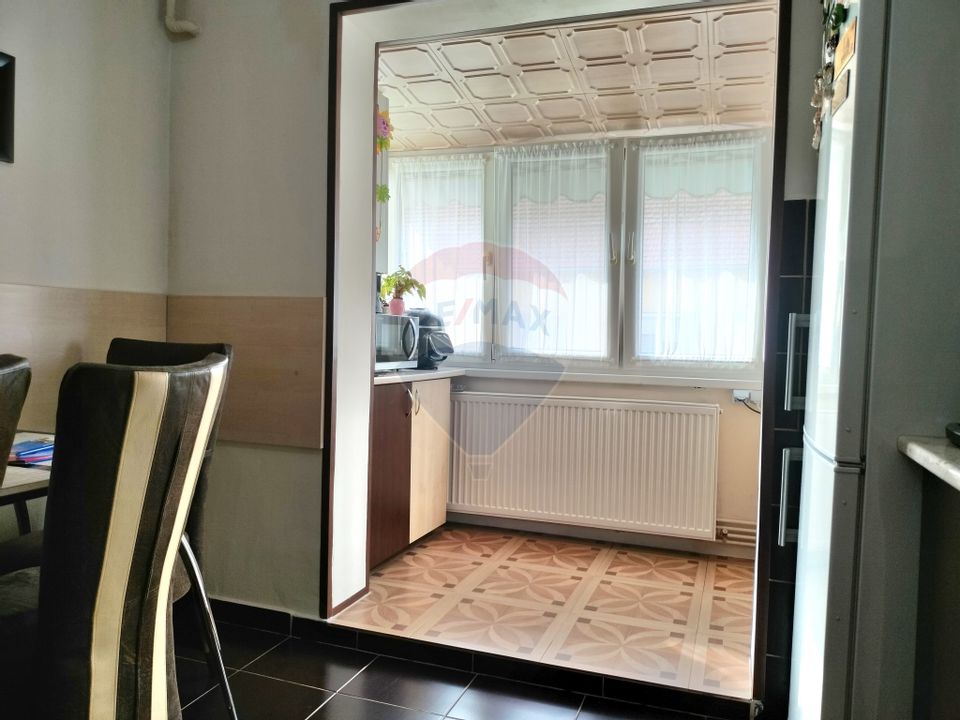 Apartament doua camere de inchiriat