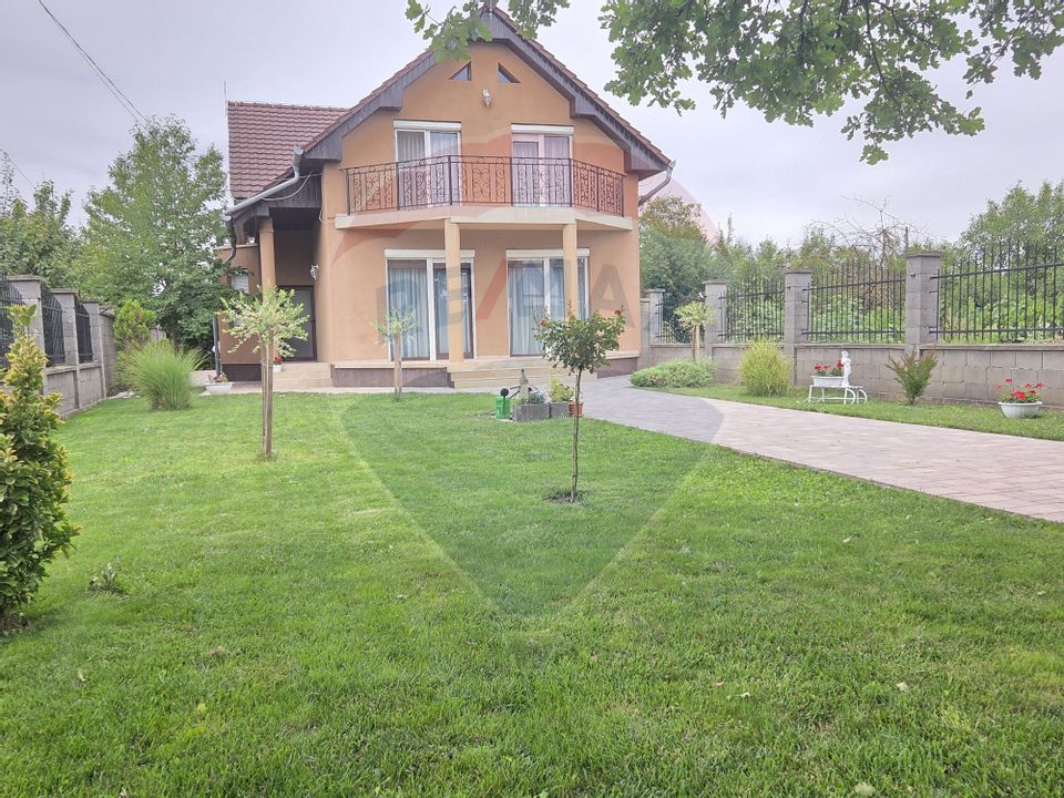 5 room House / Villa for sale, Vest area