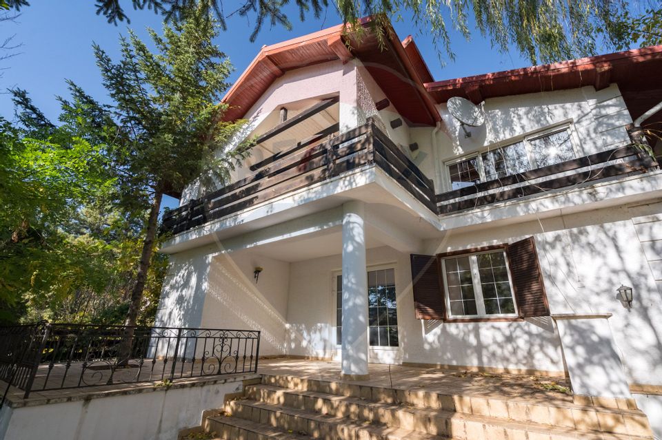 Vila 474 mp utili deschidere direct lac Snagov 1250 mp teren