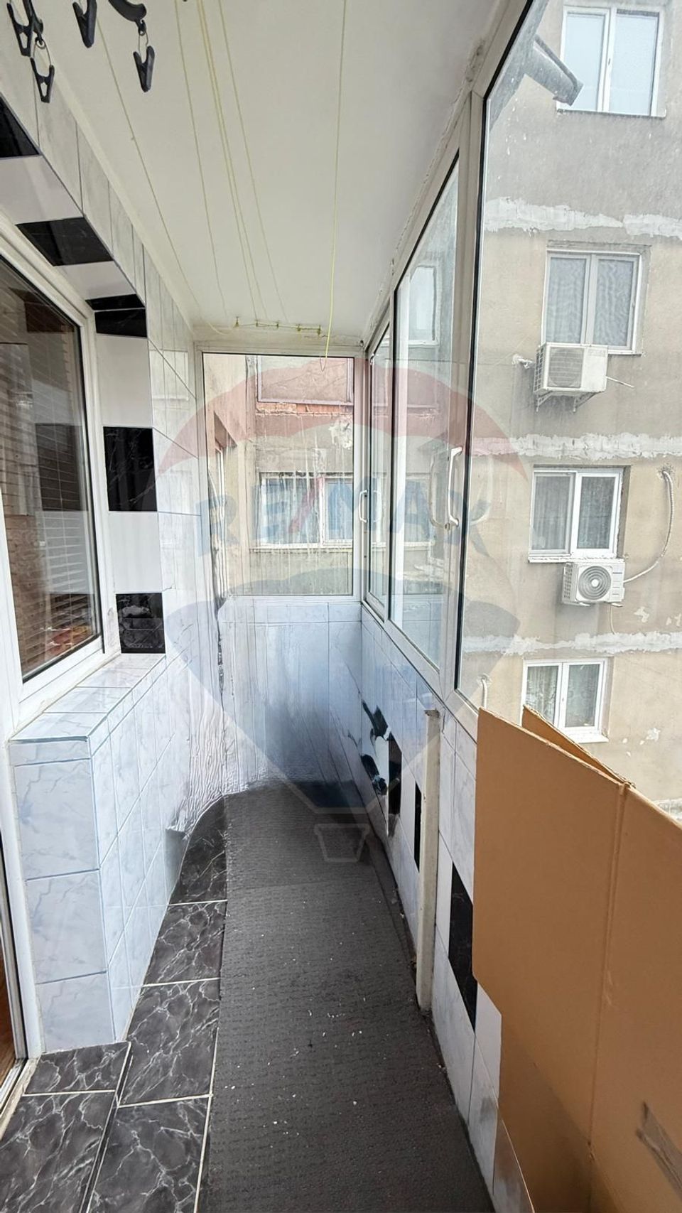 Apartament cu 2 camere de vânzare în zona Lujerului