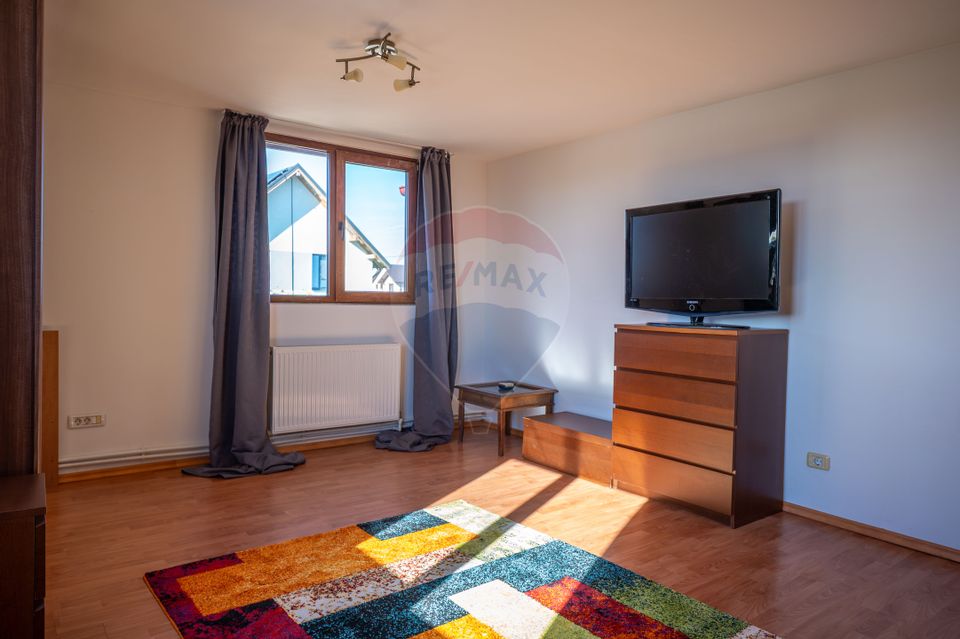 Casă / Vila de Vanzare