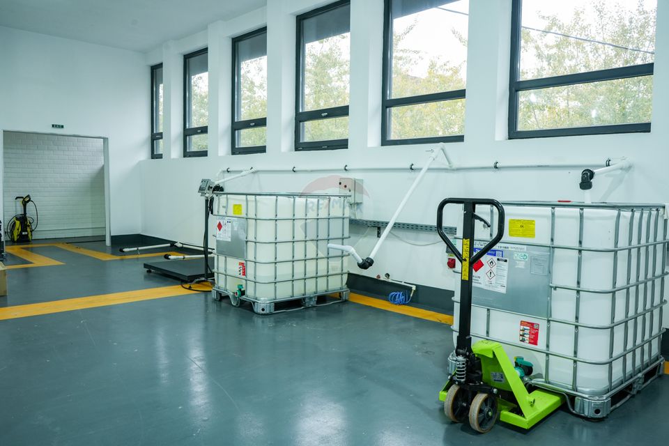 Vanzare Spatiu industrial Clasa A, 895 mp + teren 2.880 mp, Ploiești