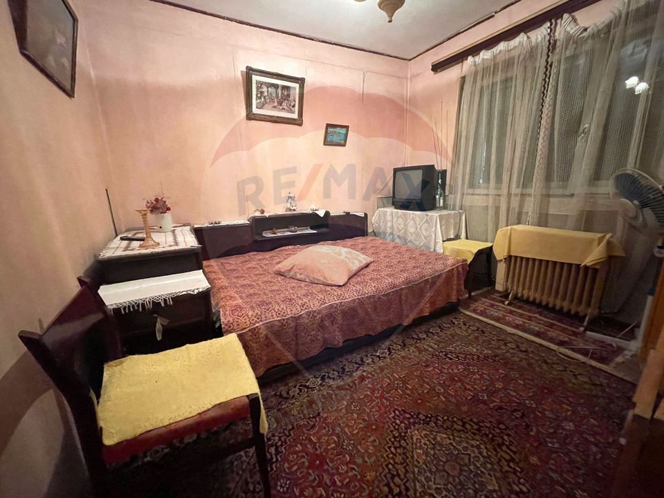 Casă și Teren Generos la Granița cu Republica Moldova!