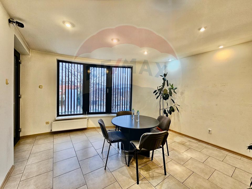 154sq.m Commercial Space for rent, Manastur area