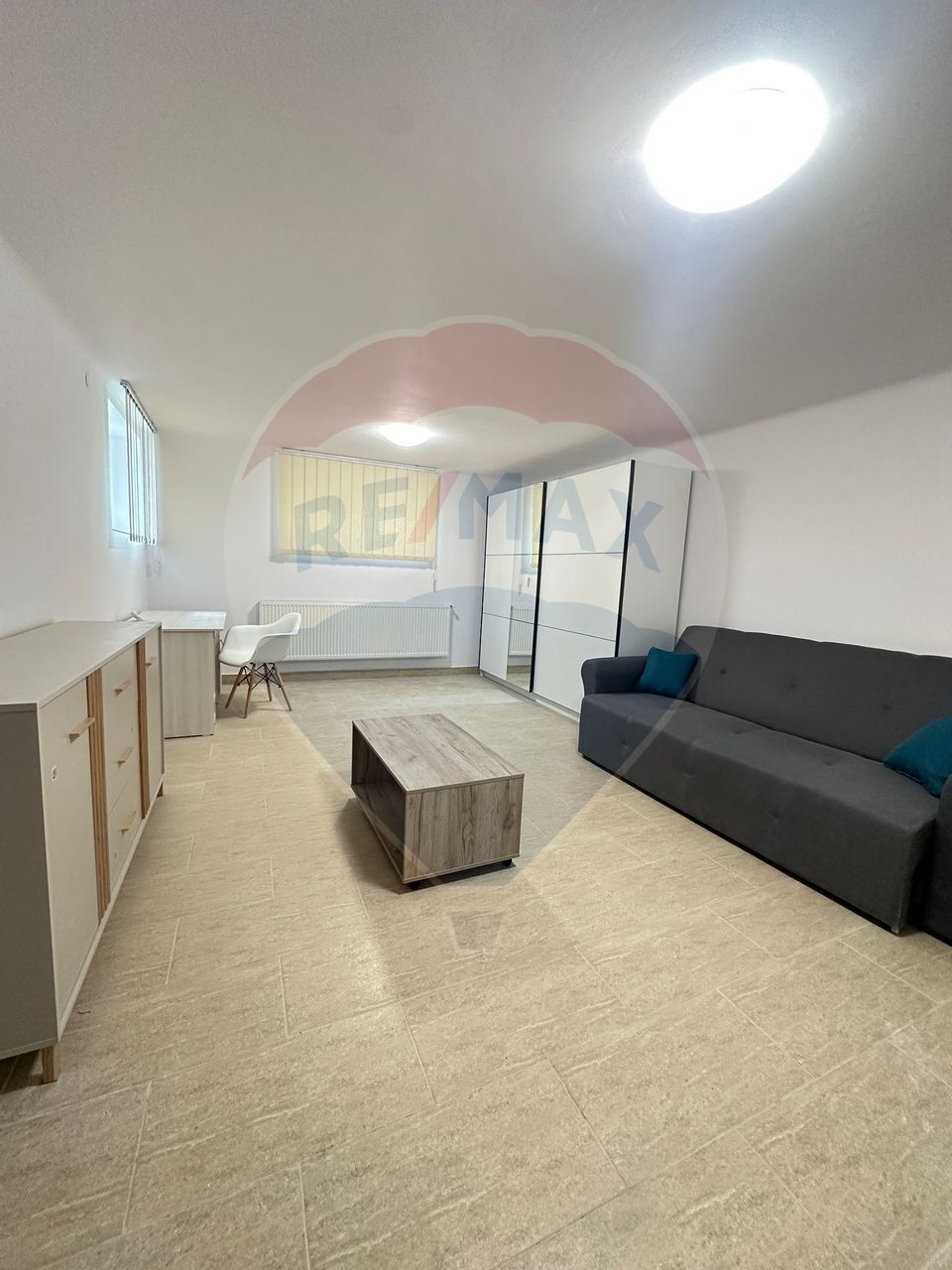 Apartament de închiriat, 1 Cameră - Aproape de UMFCV