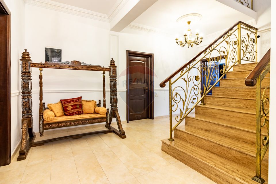 For Sale House / Villa with 11 rooms and Production Hall Voluntari