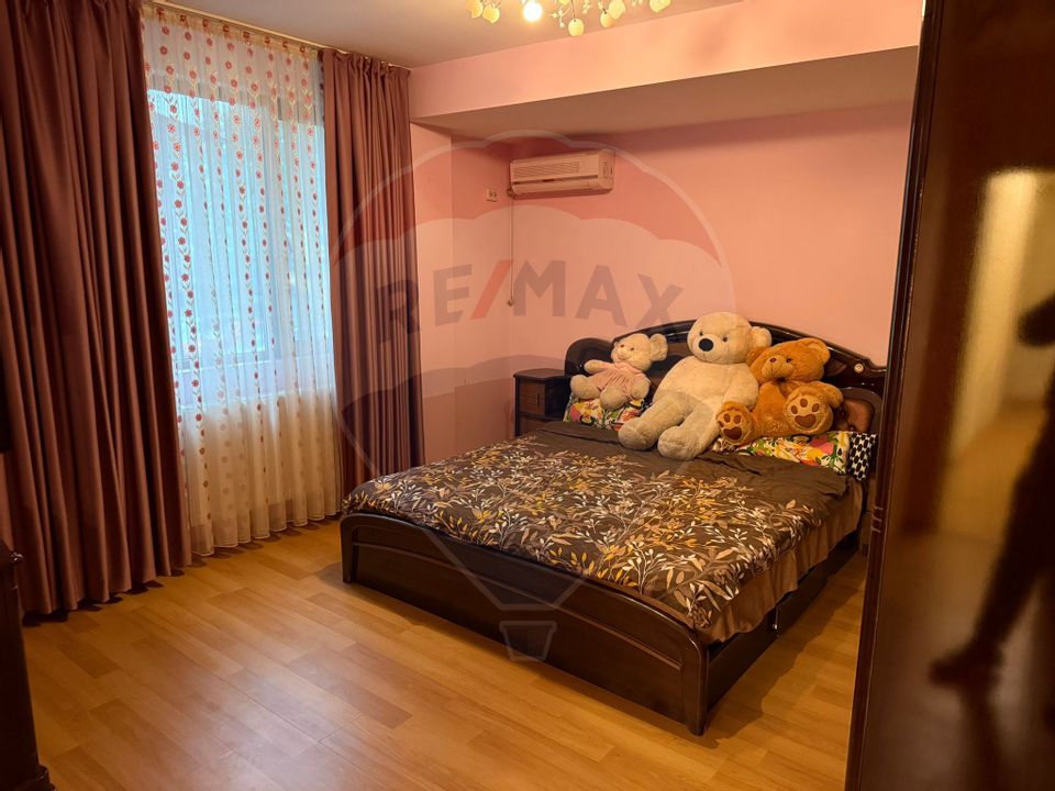 VANZARE Apartament cu 3 camere in zona Voluntari