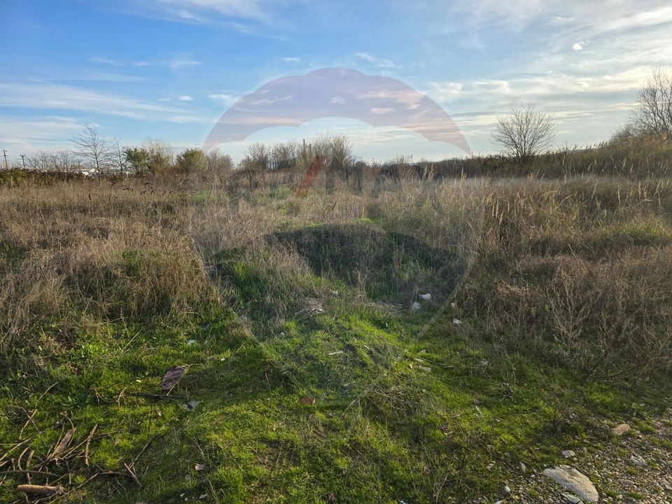 Land 900sqm Isalnita / None