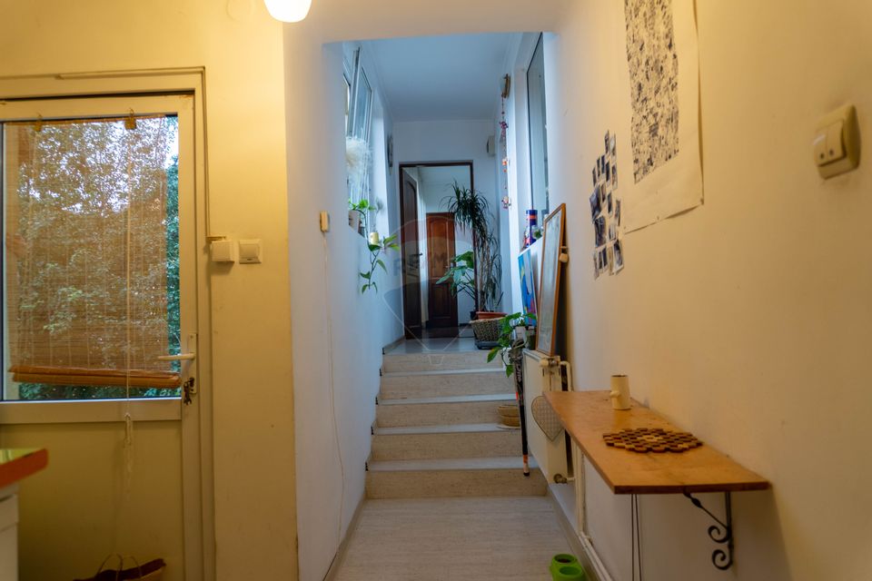 Apartament cu 2 camere în  Vilă în zona Schei