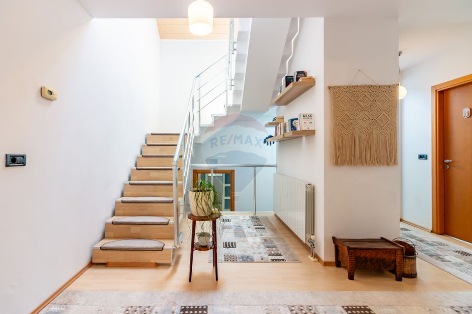 Casă / Vilă in Corbeanca, langa lac, zona exclusivista